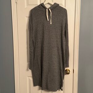 Roots Heathered Gray Knit Top